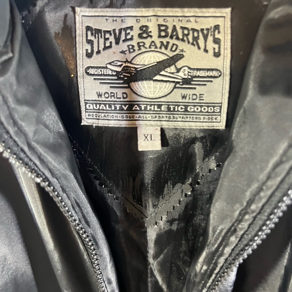 Steve & Barry's Men's Black Windbreaker